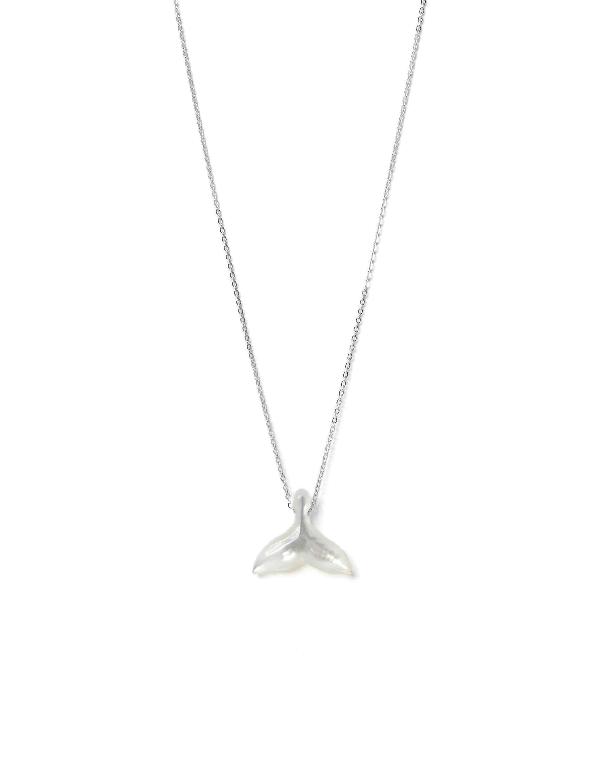 Dolphin Tail White mother-of-pearl Silver Necklace